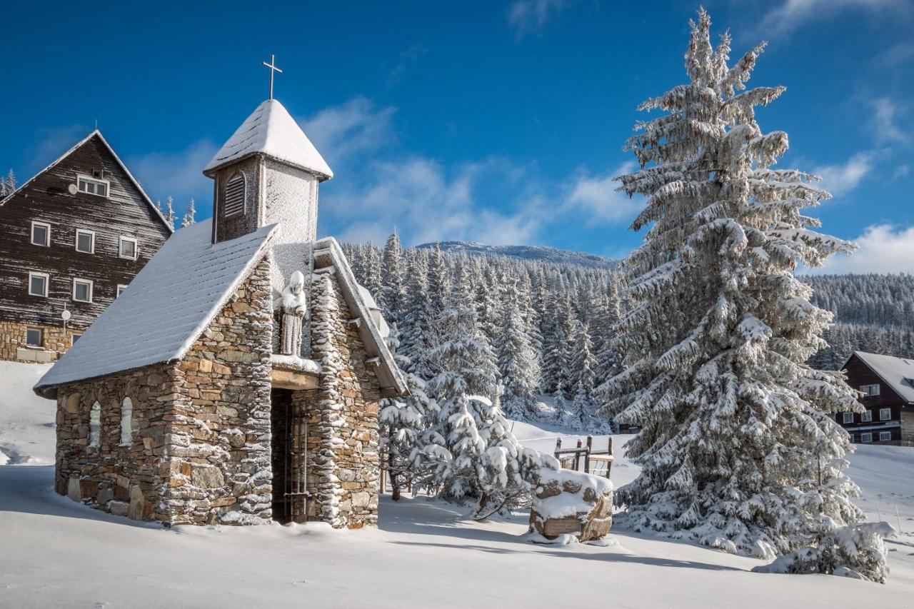 Erlebachova Bouda, Hotel - Resort Svaty Frantisek Spindleruv Mlyn Exterior foto