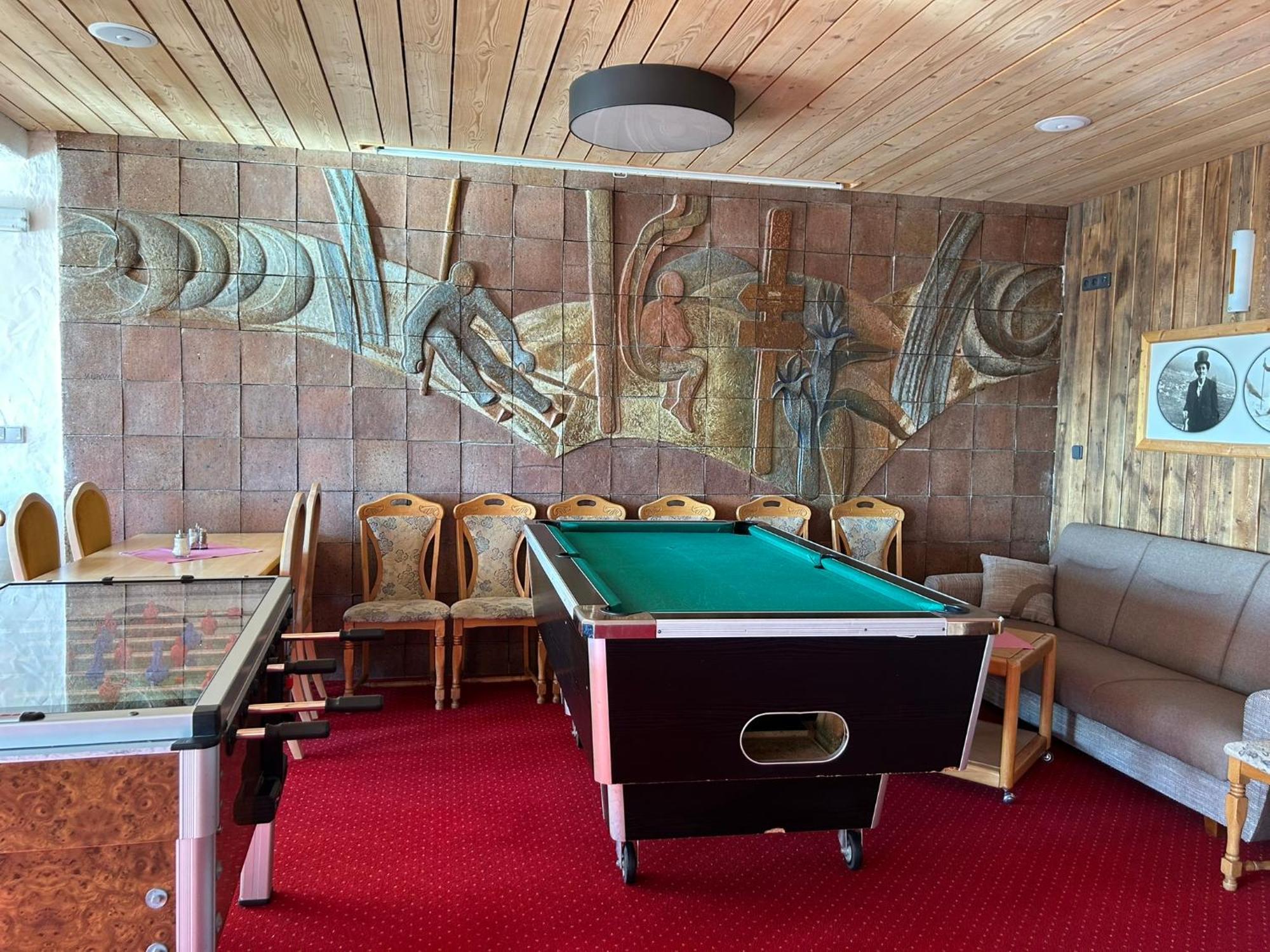 Erlebachova Bouda, Hotel - Resort Svaty Frantisek Spindleruv Mlyn Exterior foto
