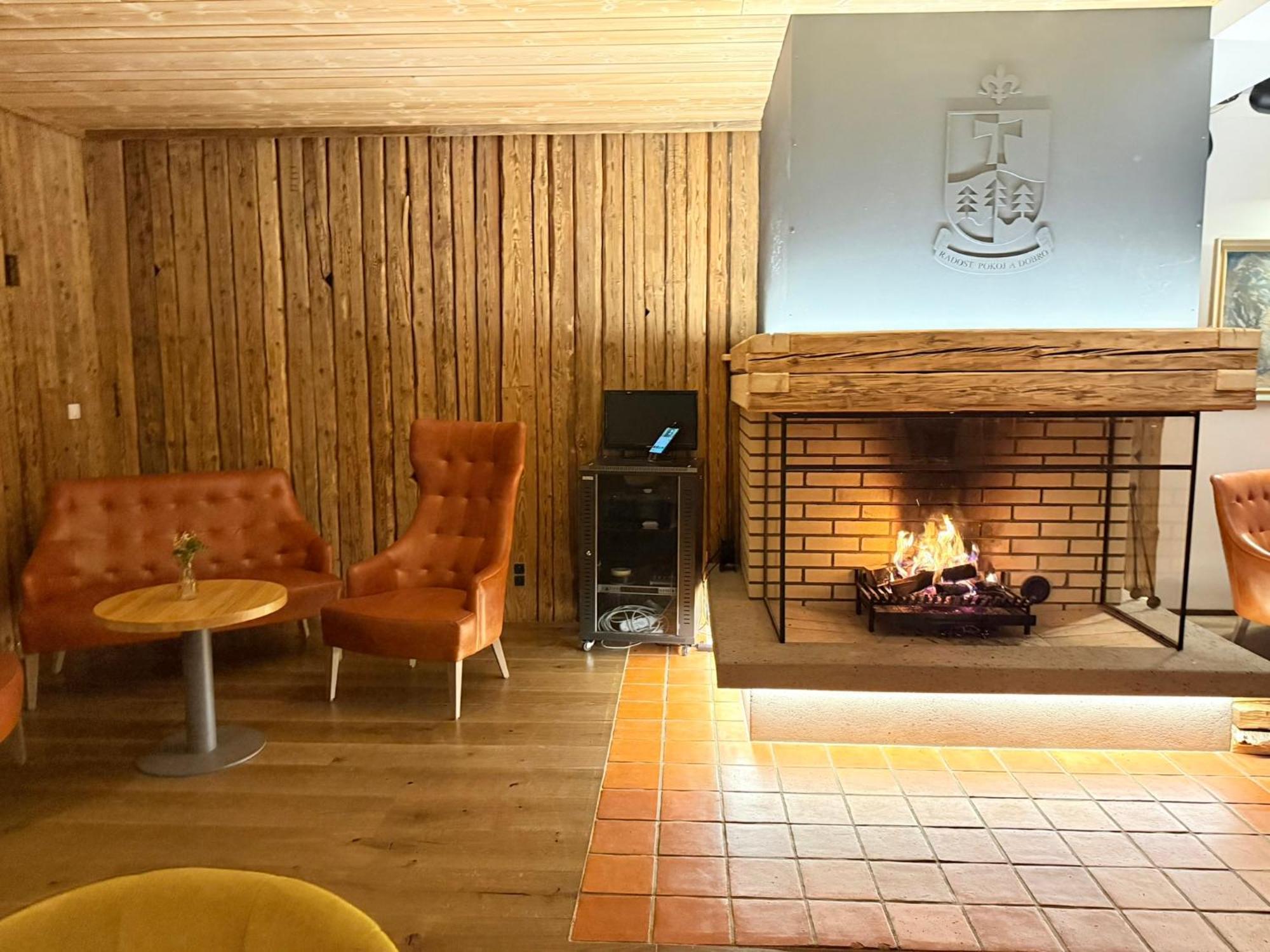 Erlebachova Bouda, Hotel - Resort Svaty Frantisek Spindleruv Mlyn Exterior foto